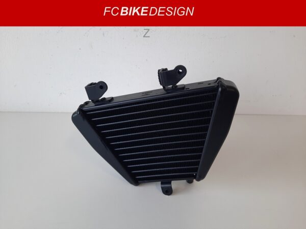 (Z) Oliekoeler zwart origineel Ducati 848 1098 1198 54840781A